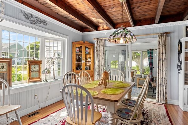 Dining room, Interior, Pendant Lights, Wooden Beams, Wooden Ceilings, Wood Texture Flooring