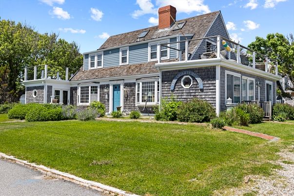 Exterior, Facade, Cape Cod