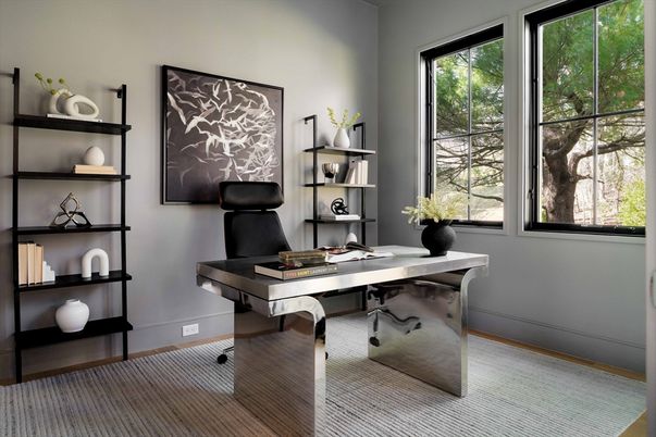 Home Office, Interior
