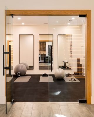 Fitness Equipment, Interior, Recessed Lighting, Wood Texture Flooring