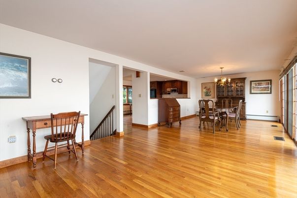 Chandelier, Dining room, Interior, Kitchen, Wood Texture Flooring