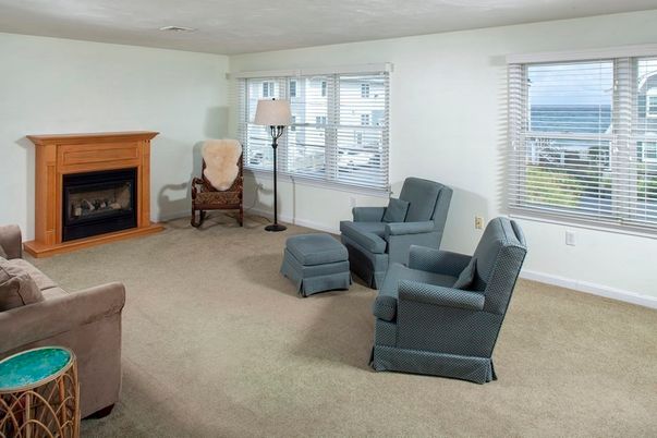 Fireplace, Interior, Living room