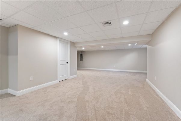 Empty room, Interior, Recessed Lighting