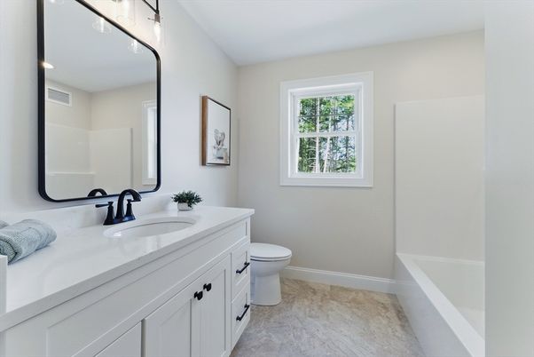 Bathroom, Dual Sink Vanities, Interior