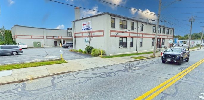 Exterior, Facade, None