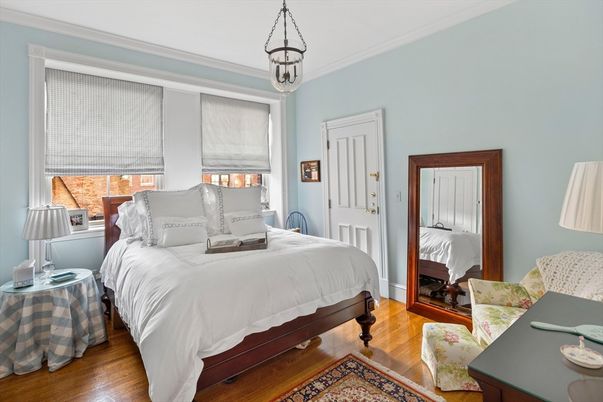 Bedroom, Interior, Pendant Lights, Wood Texture Flooring