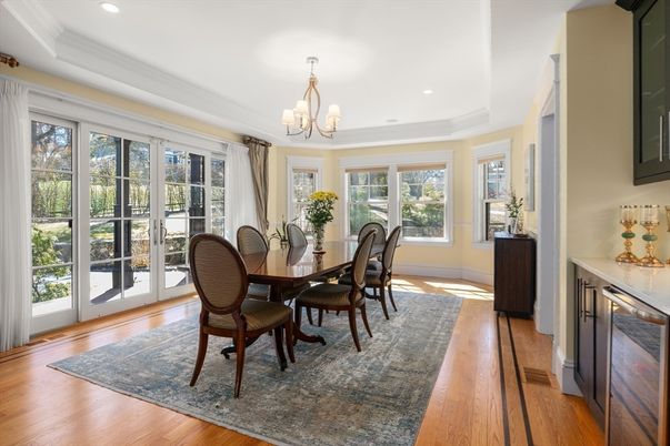 Chandelier, Dining room, Interior, Recessed Lighting, Wood Texture Flooring