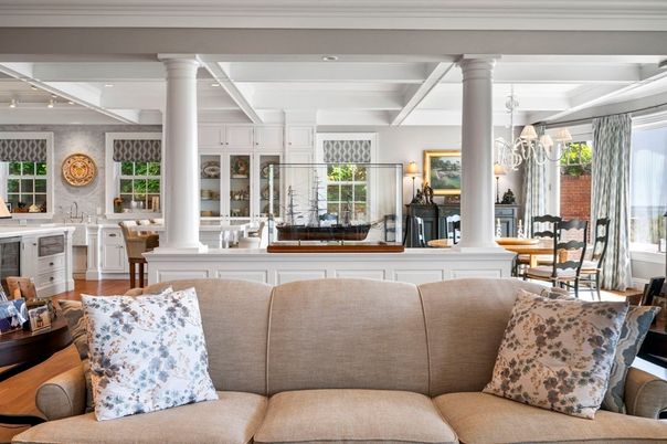 Chandelier, Dining room, Interior, Living room, Wood Texture Flooring