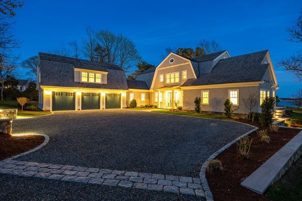 Attached, Exterior, Facade, Cape Cod