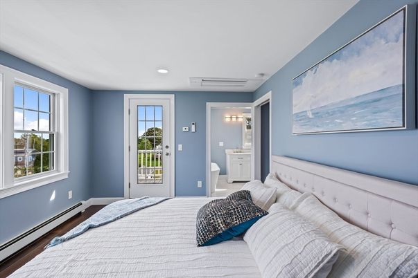 Bathroom, Bedroom, Interior, Recessed Lighting, Wood Texture Flooring