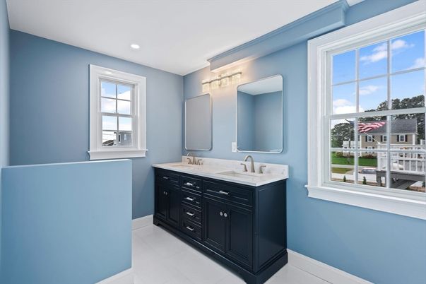 Bathroom, Dual Sink Vanities, Interior, Recessed Lighting