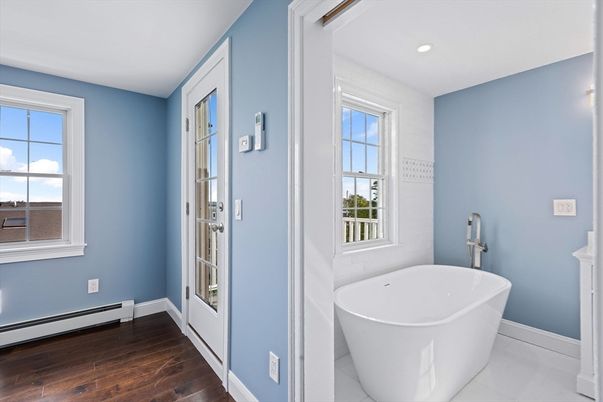 Bathroom, Free Standing Baths, Interior, Recessed Lighting, Wood Texture Flooring