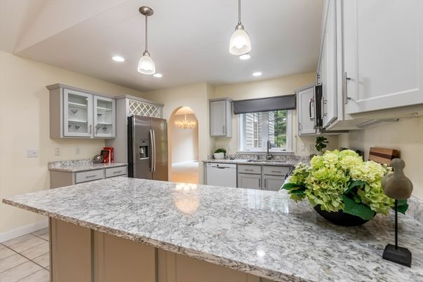 Interior, Kitchen, Pendant Lights, Recessed Lighting, Stainless Steel Appliances