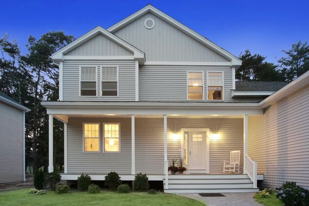 Exterior, Facade, American Craftsman