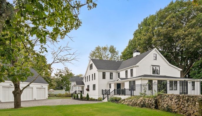 Backyard, Detached Garage, Exterior