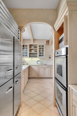 Interior, Kitchen, Stainless Steel Appliances