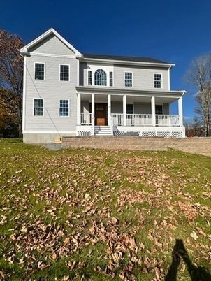 Backyard, Exterior, Facade, Farmhouse