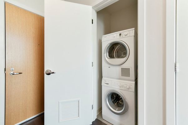 Interior, Utility Closets, Washer, Wood Texture Flooring