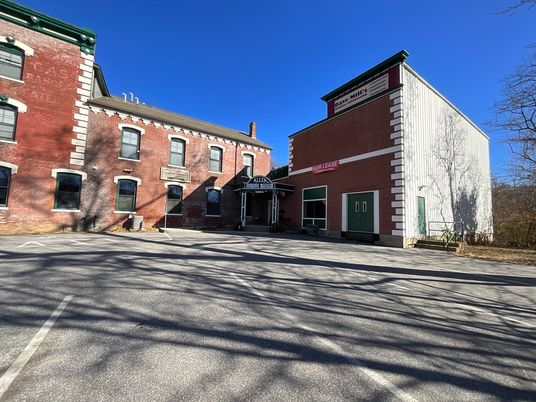 Exterior, Facade, Brick Facade, Rowhouse