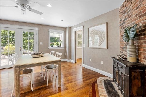 Dining room, Interior, Recessed Lighting, Stone Walls, Wood Texture Flooring
