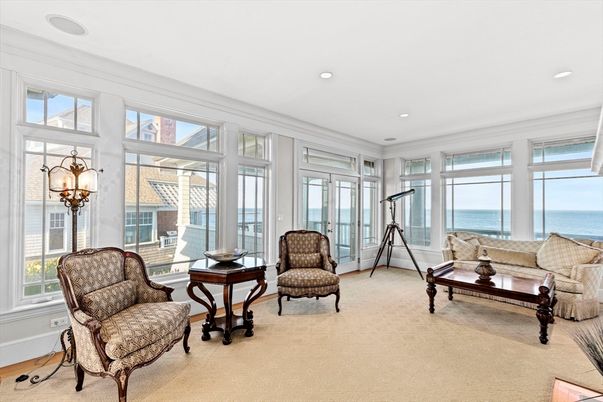 Interior, Living room, Recessed Lighting, Water