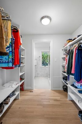 Interior, Walk-in Closets, Wood Texture Flooring