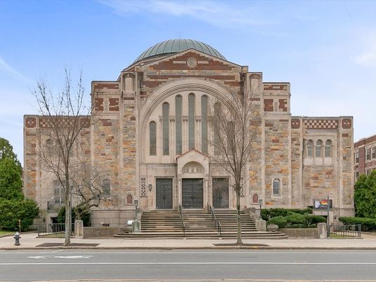 Exterior, Facade, French Provincial
