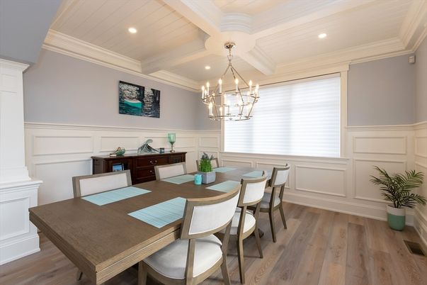 Chandelier, Dining room, Interior, Pendant Lights, Recessed Lighting, Wood Texture Flooring