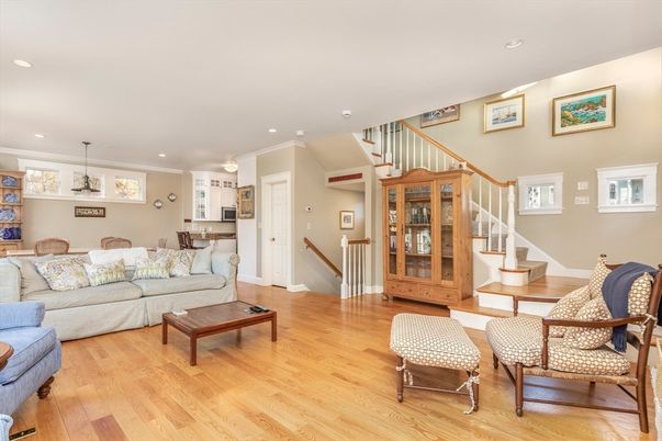Dining room, Interior, Living room, Pendant Lights, Recessed Lighting, Wood Texture Flooring