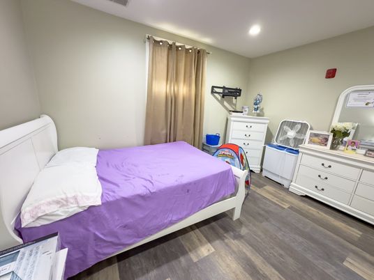 Bedroom, Fitness Equipment, Interior, Recessed Lighting, Wood Texture Flooring