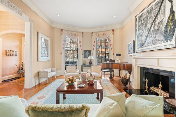 Fireplace, Interior, Living room, Piano, Recessed Lighting, Wood Texture Flooring
