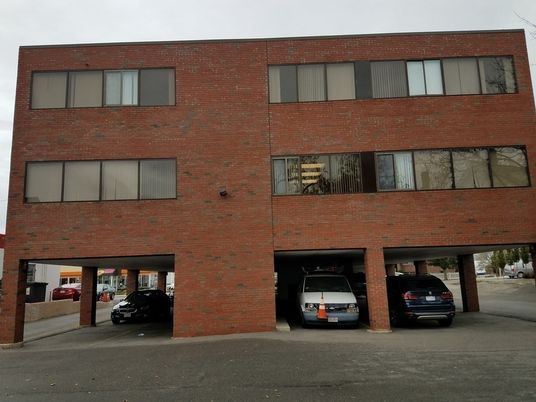 Exterior, Facade, Brick Facade, Rowhouse