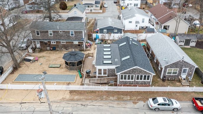 Exterior, Drone