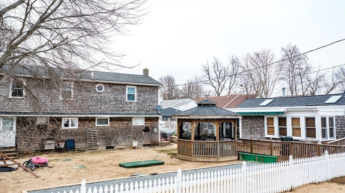 Exterior, Pool, Solar Panels