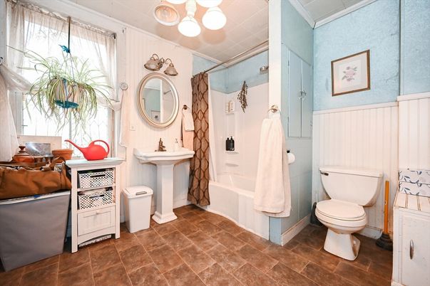 Bathroom, Interior