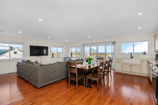 Dining room, Interior, Living room, Recessed Lighting, Wood Texture Flooring