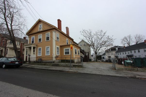 Exterior, Facade, Queen Anne Victorian