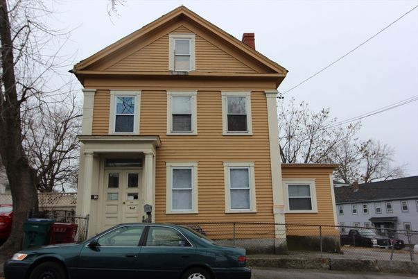 Exterior, Facade, Queen Anne Victorian