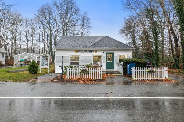 Backyard, Detached Garage, Exterior, Facade, Cape Cod