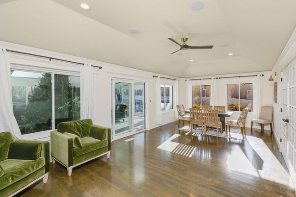 Dining room, Interior, Recessed Lighting, Wood Texture Flooring