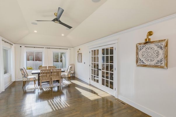 Dining room, Interior, Recessed Lighting, Wood Texture Flooring