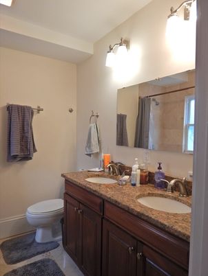 Bathroom, Dual Sink Vanities, Interior