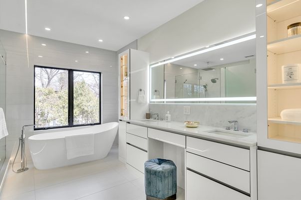 Bathroom, Dual Sink Vanities, Free Standing Baths, Glass Shower, Interior, Recessed Lighting