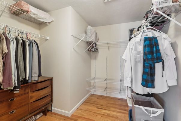 Interior, Walk-in Closets, Wood Texture Flooring