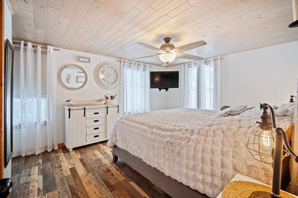 Bedroom, Interior, Wood Texture Flooring