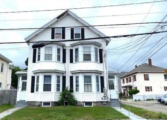 Exterior, Facade, Queen Anne Victorian
