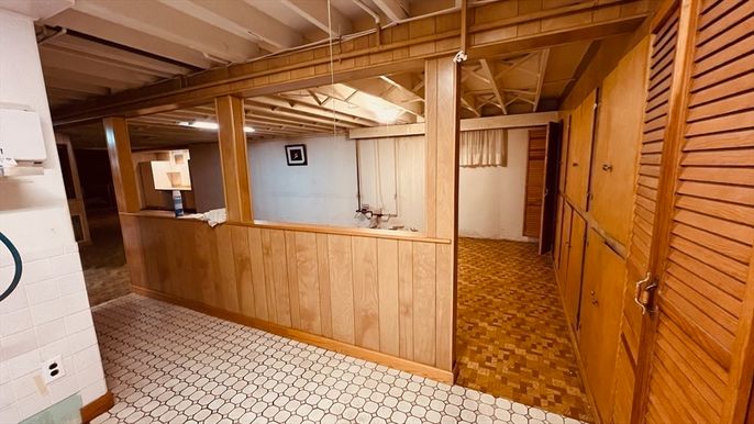 Interior, Wooden Beams, Wooden Walls