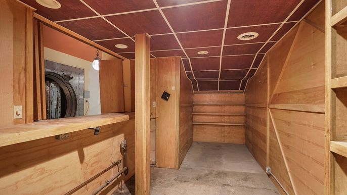 Interior, Walk-in Closets, Wooden Walls