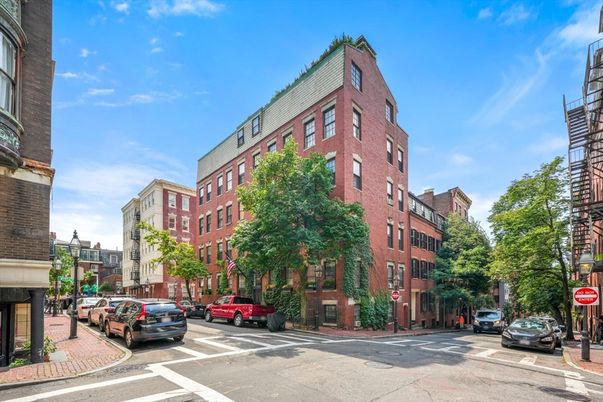 Exterior, Facade, Condo Building