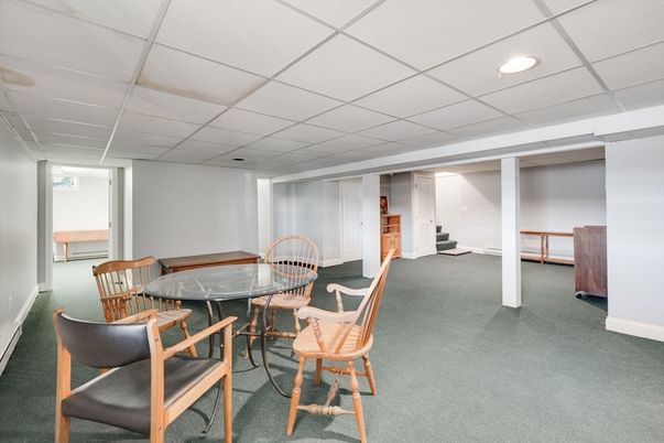 Dining room, Interior, Recessed Lighting